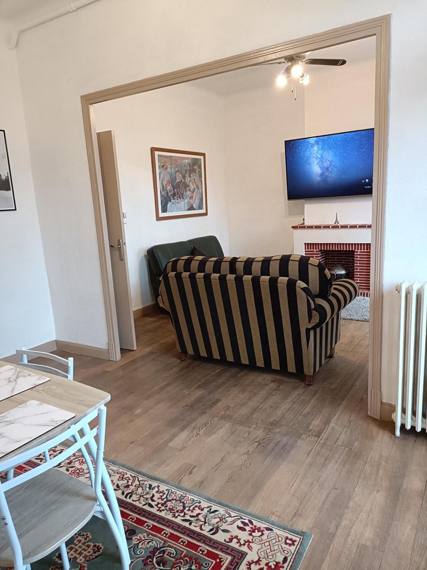 Spacious Luxury 2 Bed Appartment Carcassonne Bagian luar foto